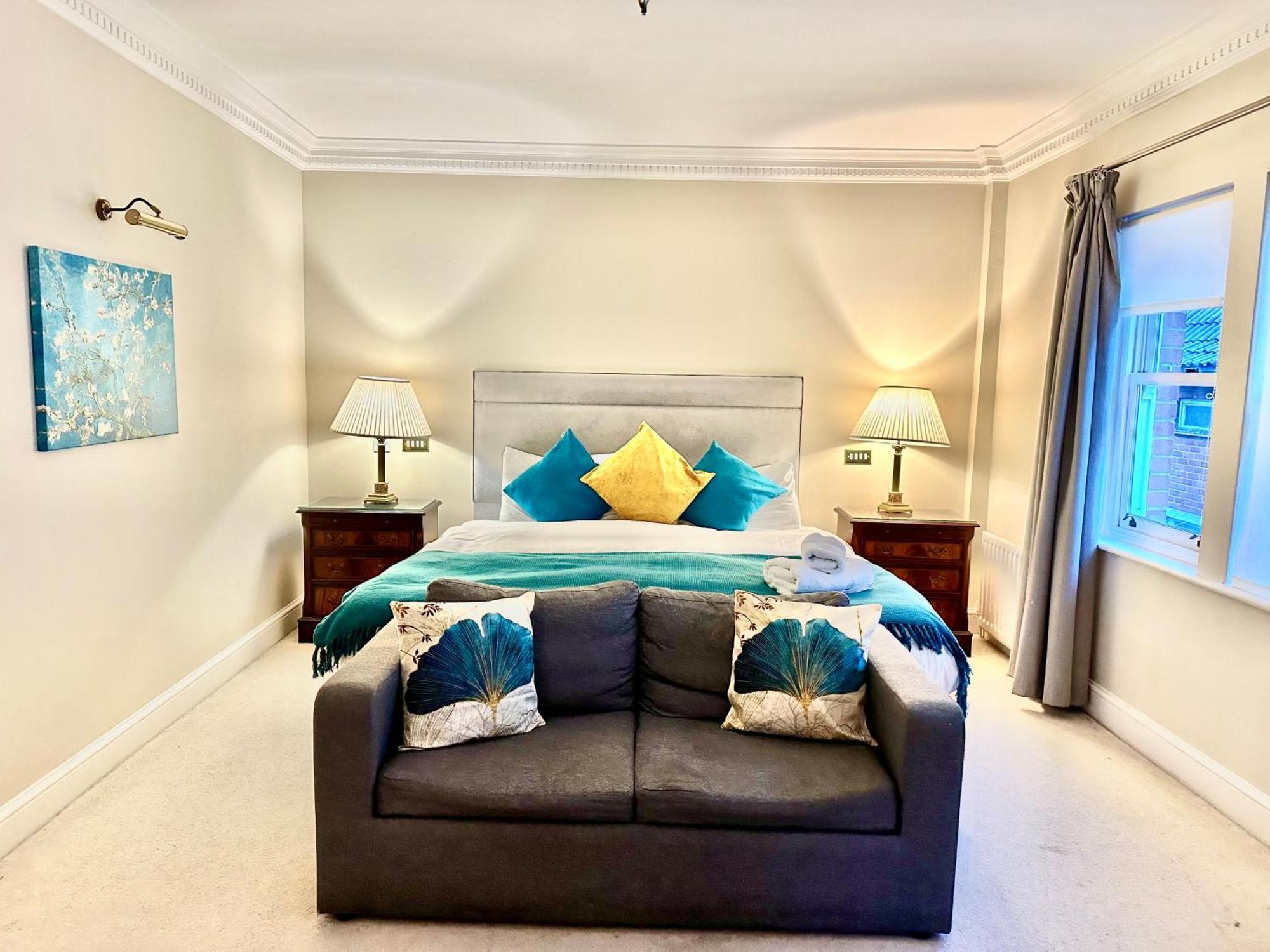 The Angel Posting House & Livery Guildford Dış mekan fotoğraf
