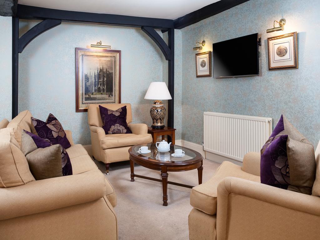 The Angel Posting House & Livery Guildford Dış mekan fotoğraf